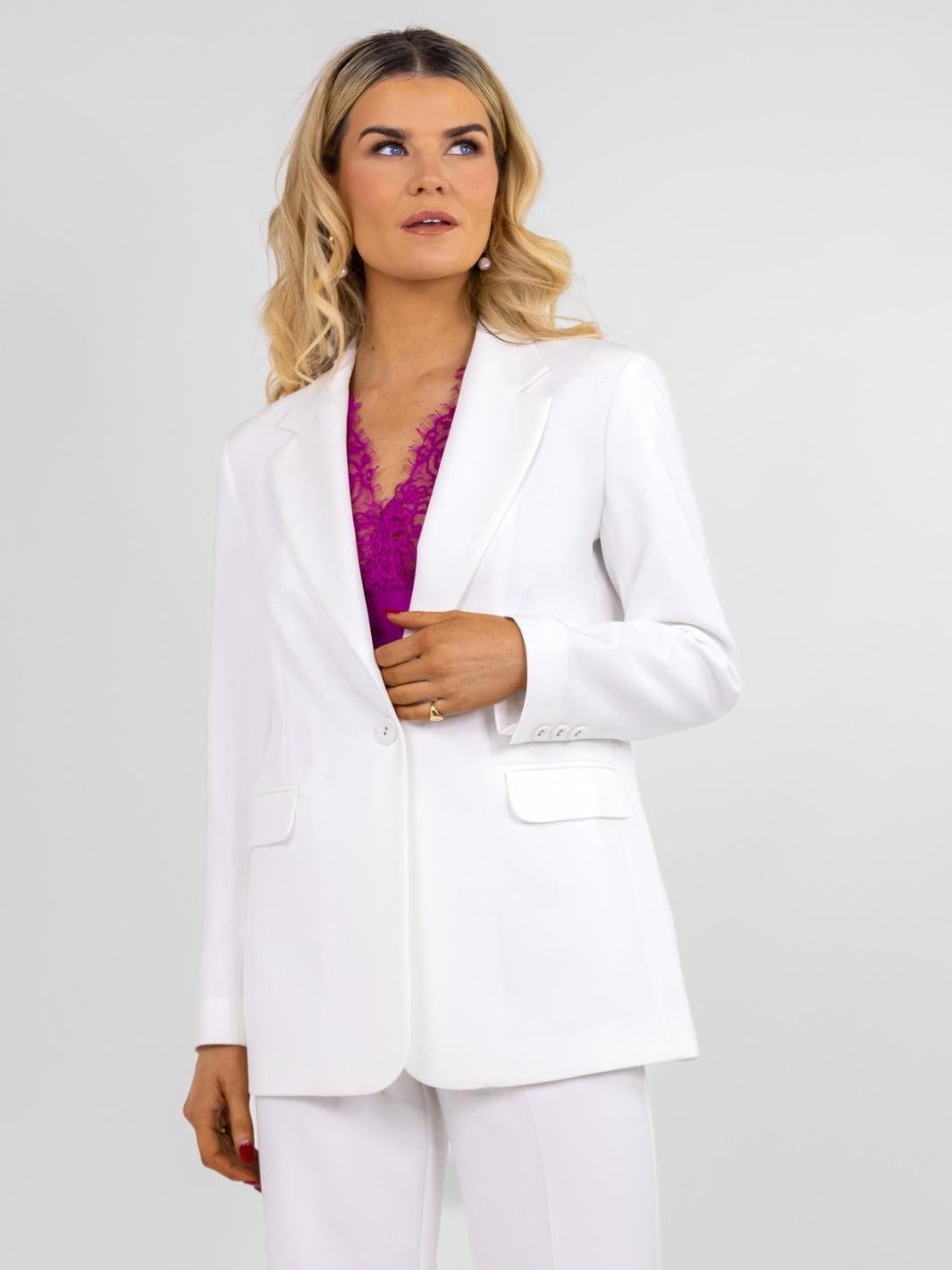 Kate & Pippa Sassari Blazer In White-Nicola Ross